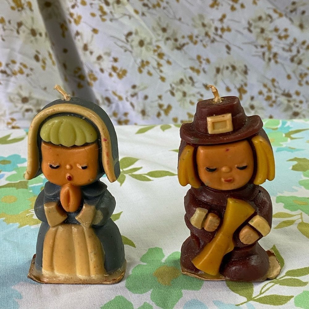 Vintage Pilgrim Pair Thanksgiving Candles, W&F Manufacturing